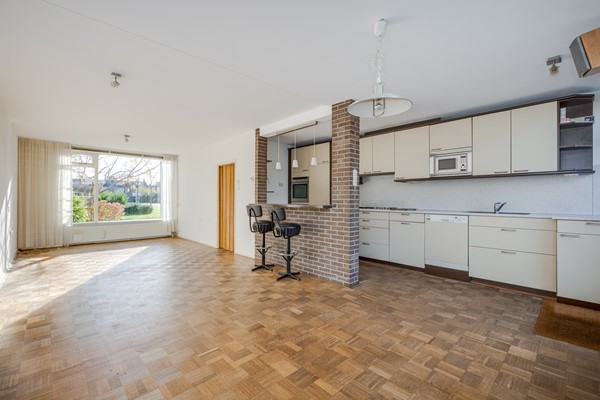 Medium property photo - Professor van der Waalslaan 16, 2251 GH Voorschoten